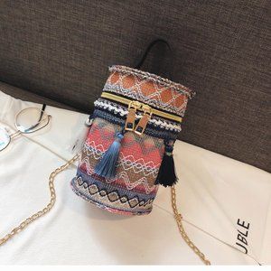 small bag woven bag bucket b